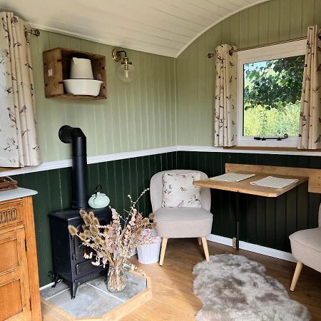 Stonehenge Campsite & Glamping Hotell Berwick St James Exteriör bild