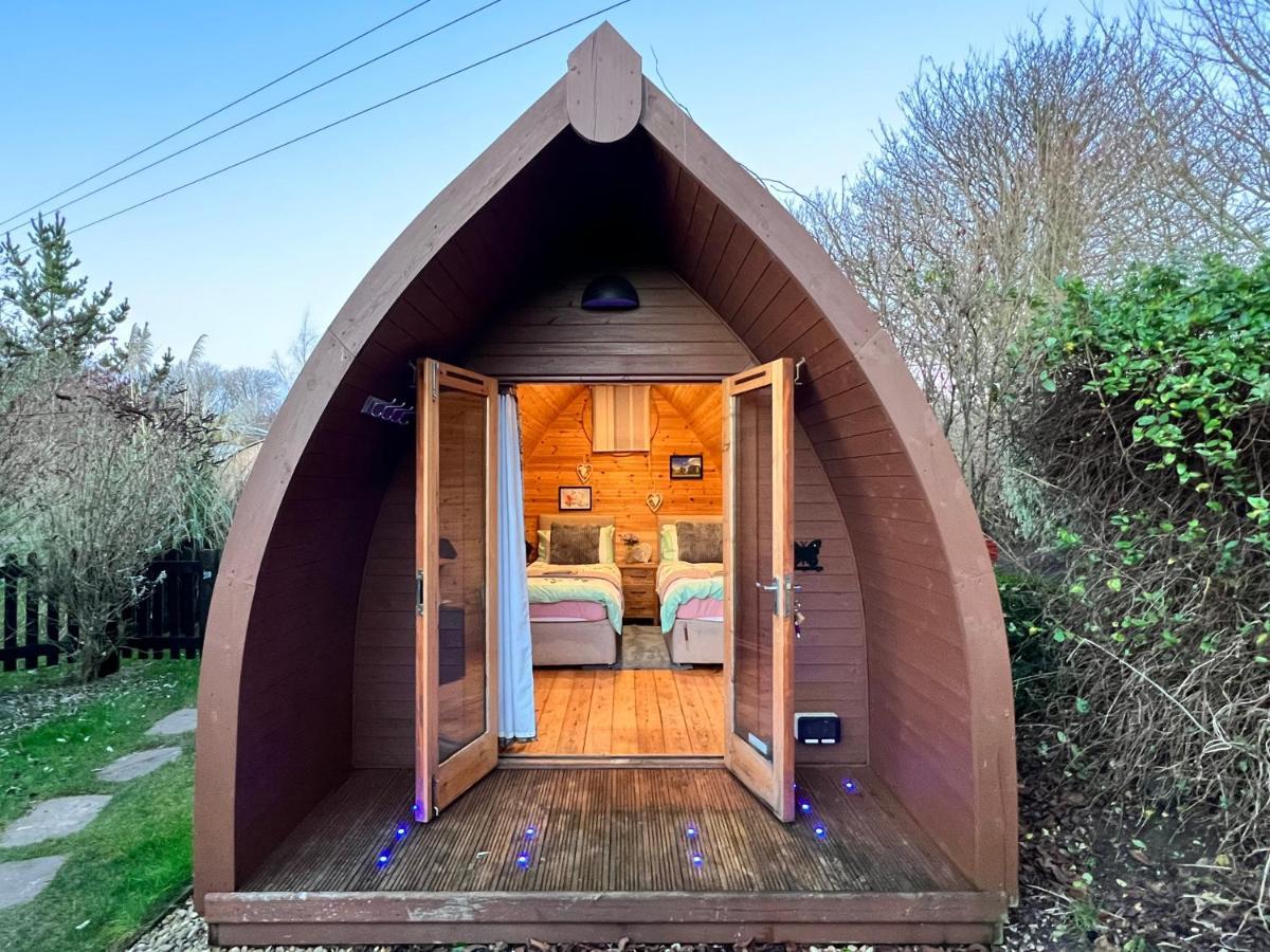 Stonehenge Campsite & Glamping Hotell Berwick St James Exteriör bild