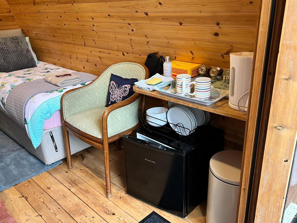 Stonehenge Campsite & Glamping Hotell Berwick St James Exteriör bild